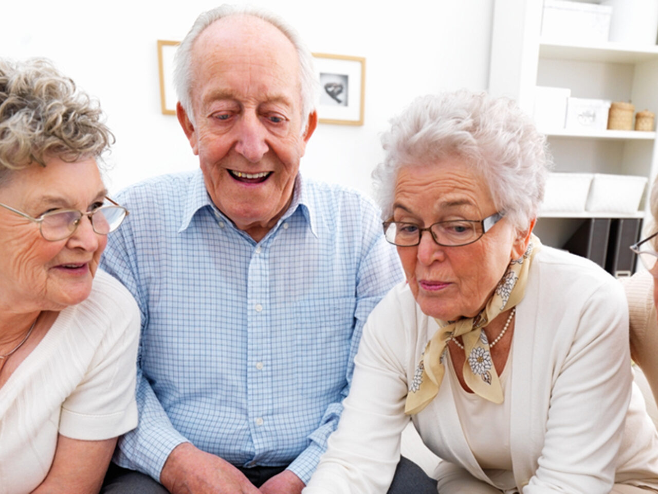 Giảm thính lực liên quan đến tuổi tác